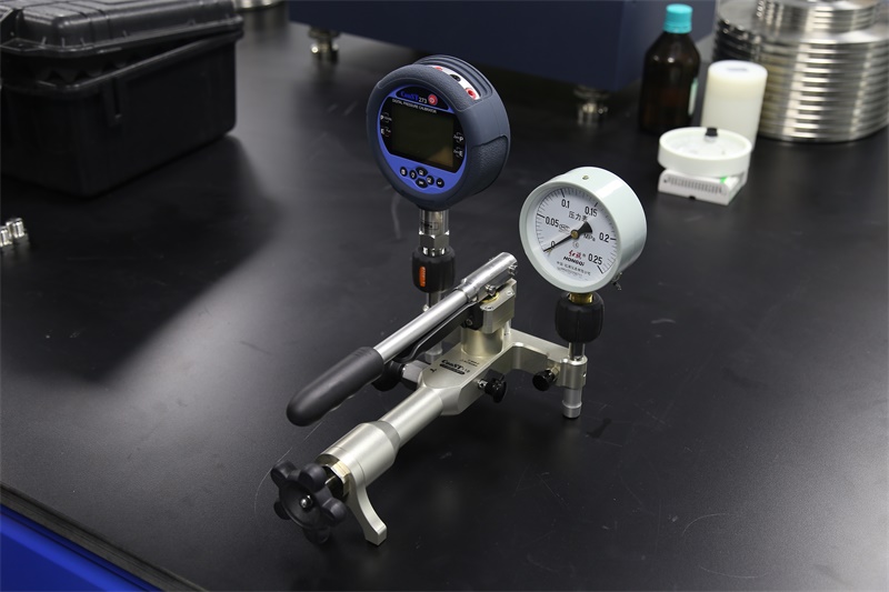 力學(xué)校準實驗室(圖2)